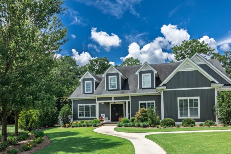 Georgia home with energy-efficient vinyl windows from Windowcrafters