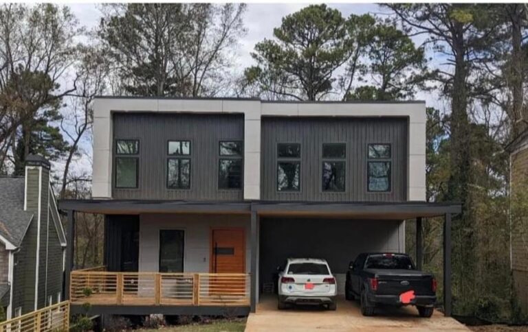 Custom specialty vinyl windows for residential home design projects