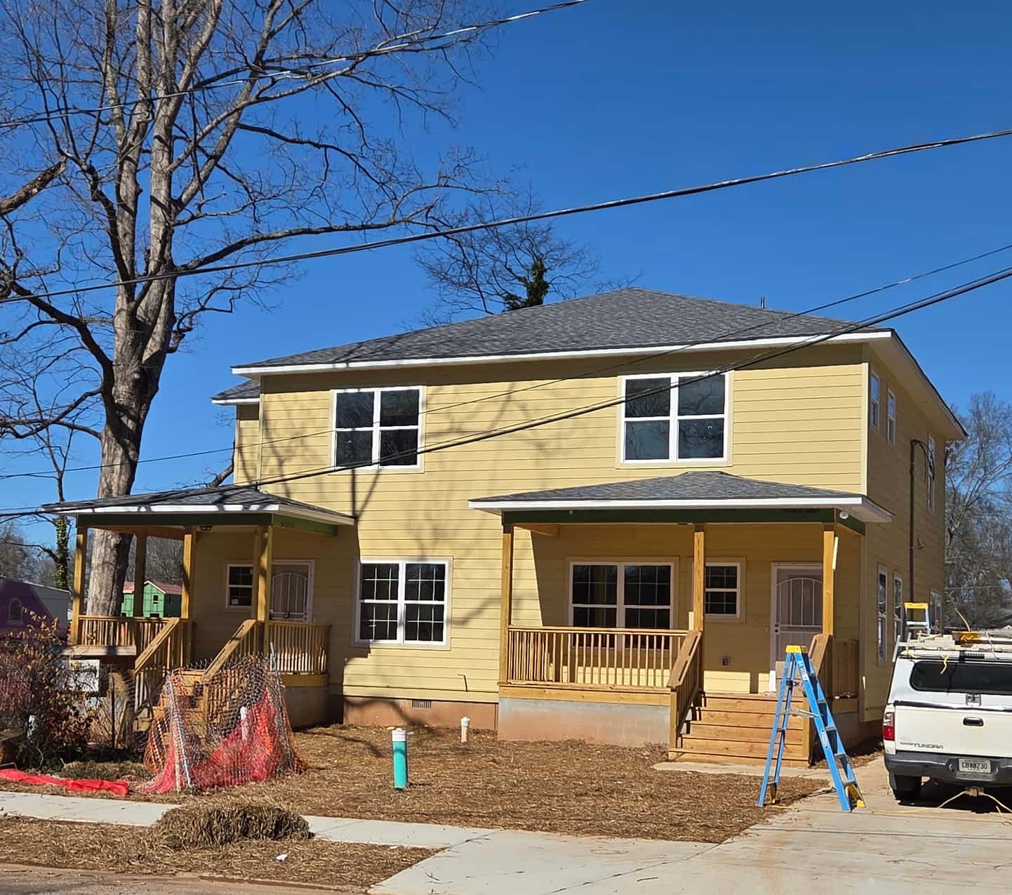 Energy-efficient vinyl windows for Atlanta home building projects